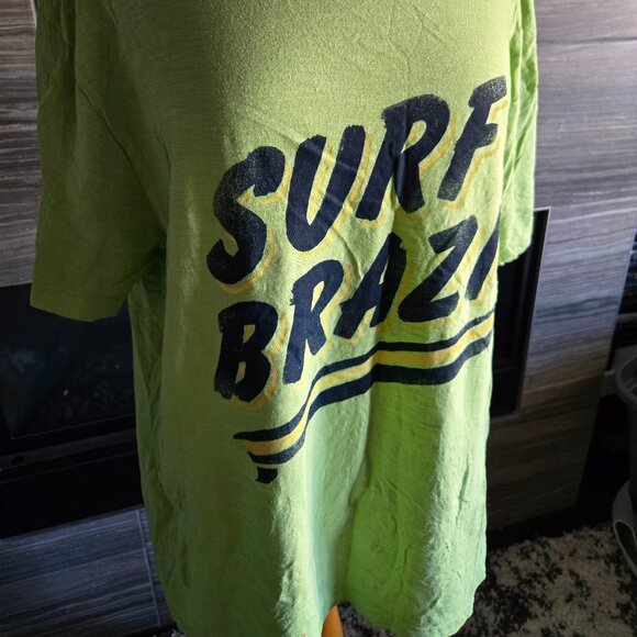 GAP Men's XXL "Surf Brazil" Graphic Tee – Light Green - Picture 2 of 3